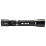 Lampe torche Peli 5050R LED rechargeable 883 lumens, portée 201 m, 164 g