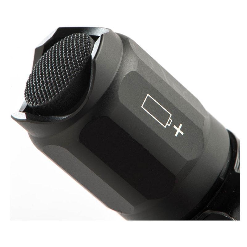 Lampe torche Peli 7000 LED 774 lumens IPX7 sur deux piles CR123, 13,5 cm