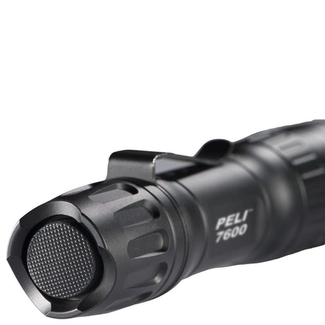 Lampe torche Peli 7600 LED rechargeable 1 080 lumens IPX8 avec modes rouge et vert