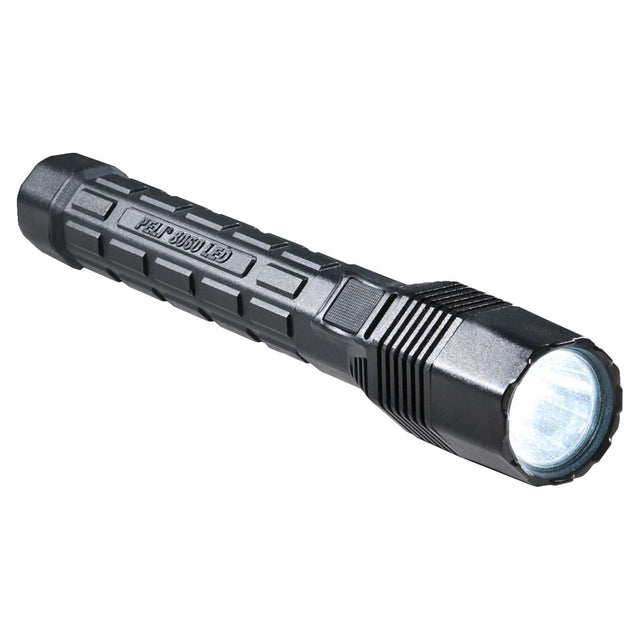 Lampe torche Peli 8060R LED rechargeable 1 072 lumens IPX6, portée 376 m