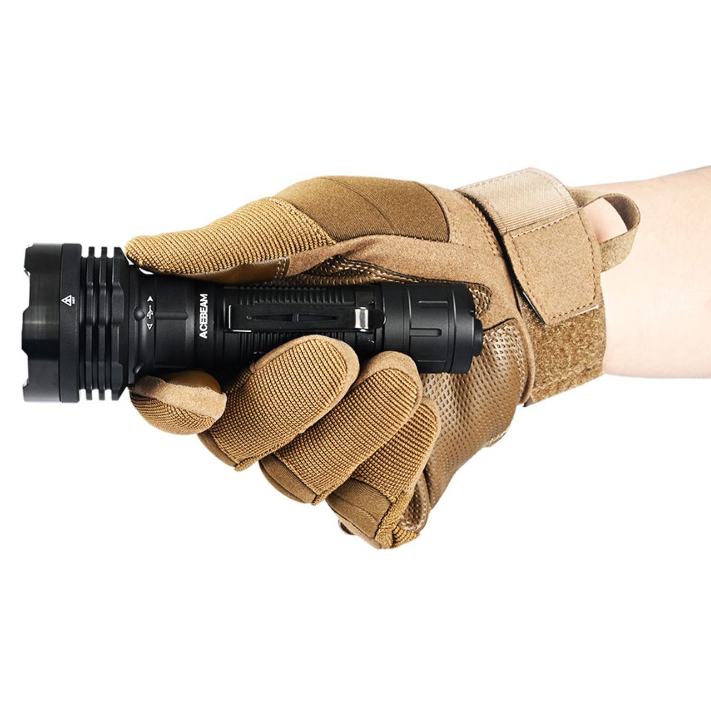 P18 QUAD-CORE Flashlight