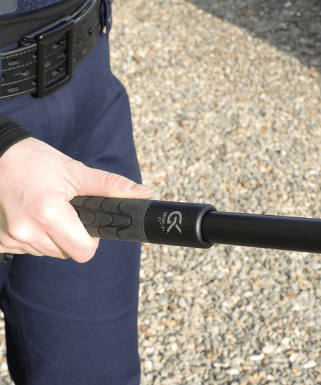 Matraque télescopique GK Pro tout acier 21" (515 mm déployée et 225 mm repliée)
