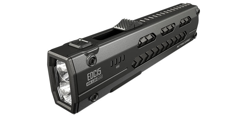 Lampe torche Nitecore EDC15 1 200 lumens portée 208 m rechargeable étanche IPX-7
