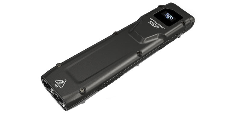 Lampe torche Nitecore EDC27 3 000 lumens portée 220 m rechargeable USB-C étanche IP54
