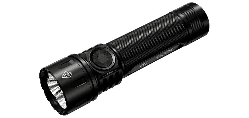 Lampe torche Nitecore EX7 6 000 lumens portée 500 m rechargeable USB-C étanche IP68
