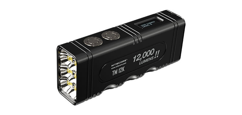 Lampe torche Nitecore TM12K 12 000 lumens portée 250 m rechargeable USB-C étanche IP68