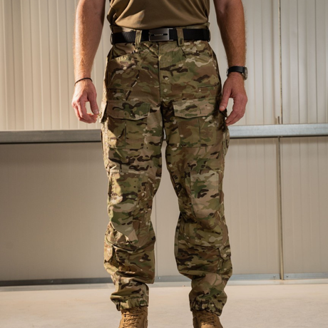 Pantalon de combat Pentagon Wolf en ripstop 225 g/m² genoux renforcés Cordura 12 poches