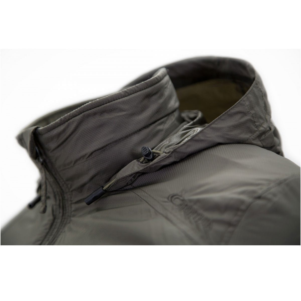 Parka isolante légère Carinthia LIG 4.0 G-LOFT, capuche intégrée, 540 g