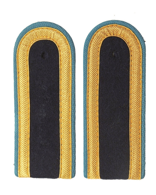 Pattes d'épaule de l'aéronavale est-allemande, grade de maat, fonds de stock