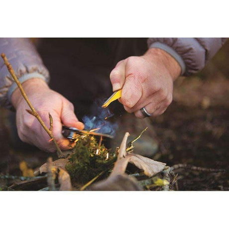 Pince multifonctions Leatherman Signal 19 outils, allume-feu et sifflet intégrés