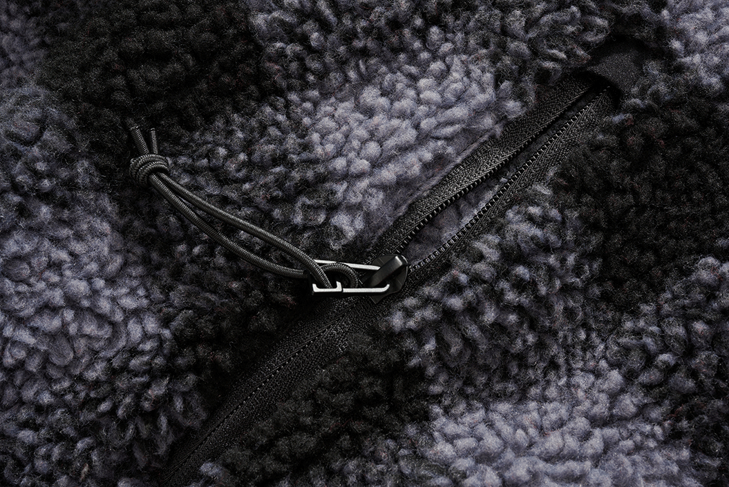 Polaire Brandit Teddyfleece Worker à capuche doublée quatre poches fermeture centrale