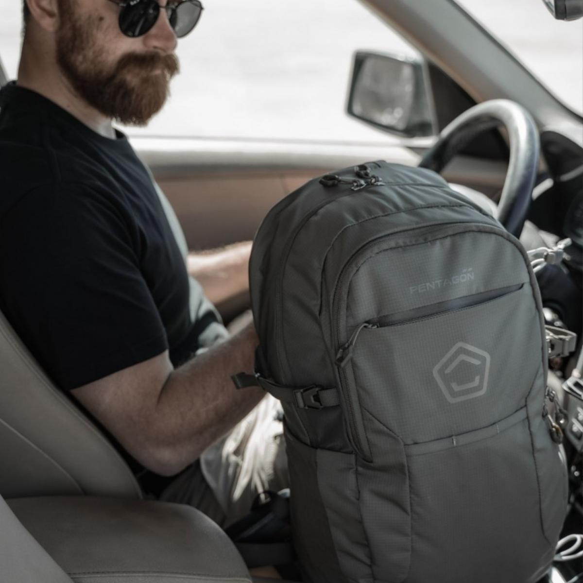 Sac à dos Pentagon Minor 28 L matériaux recyclés Blue Sign armature de répartition