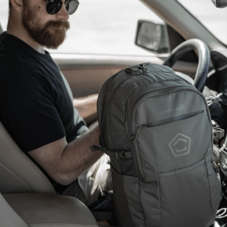 Sac à dos Pentagon Minor 28 L matériaux recyclés Blue Sign armature de répartition