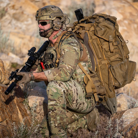 Sac à dos tactique Eberlestock Operator G4 98 L avec fourreau intégré, cadre Intex-II et coiffe amovible