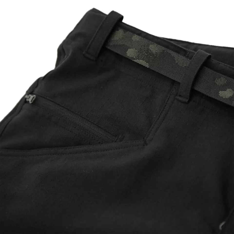 Short Carinthia Goldeck tissu RE1 extensible 4 directions 6 poches, 430 g