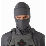 Cagoule ignifuge Arc'teryx LEAF Assault Balaclava FR Gen 2 à coutures plates