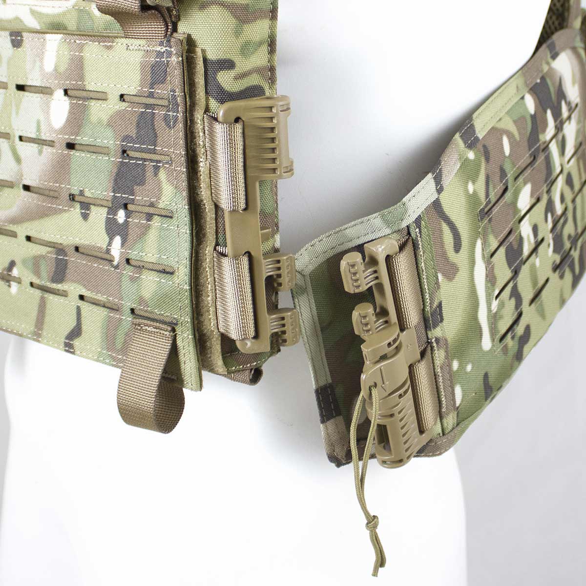 Gilet porte - plaques QR KINETIC Bulldog Tactical - MTC - Welkit.com