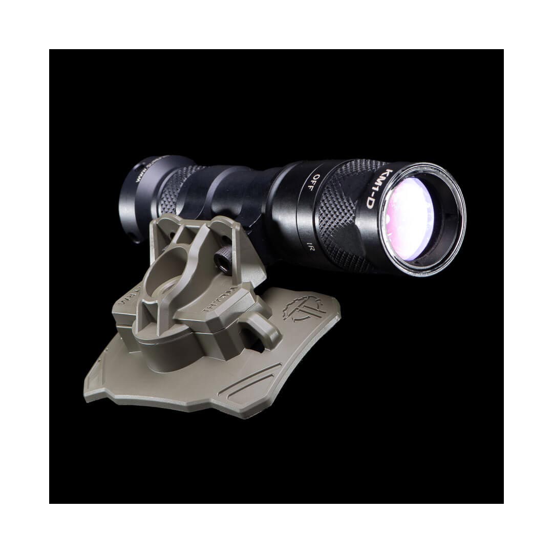 Support de lampe pour casque Thyrm VariArc-VS avec montage Picatinny et montage Scout fournis